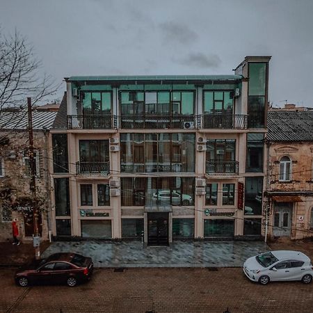 Discovery Hotel Кутаиси Экстерьер фото